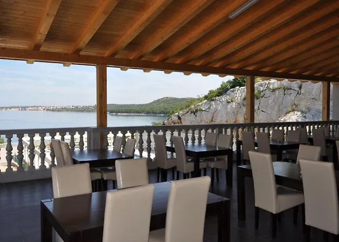 Mobile In With Garden