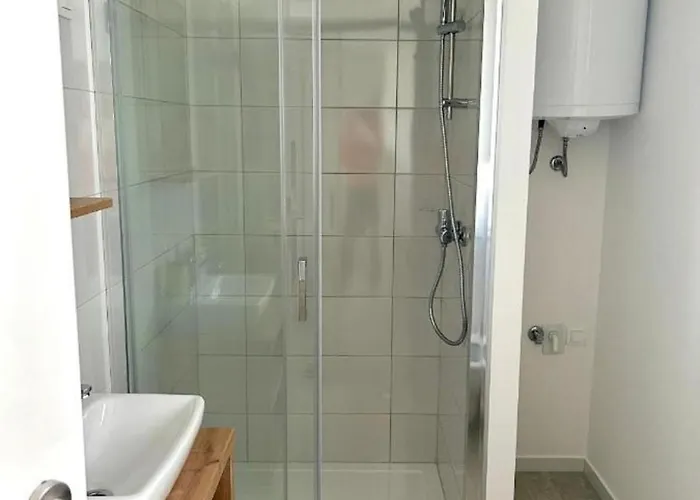 Mobile In With Garden