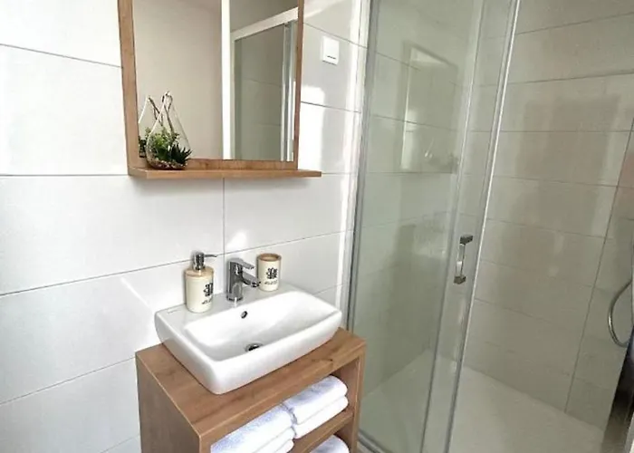 Mobile In With Garden 別荘 *