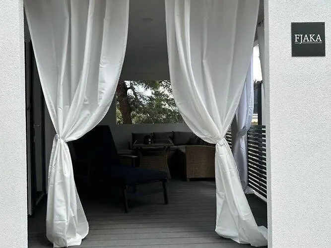 Mobile In With Garden